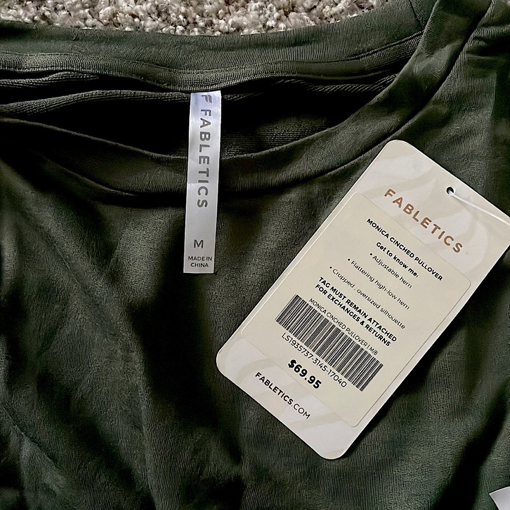 Fabletics top